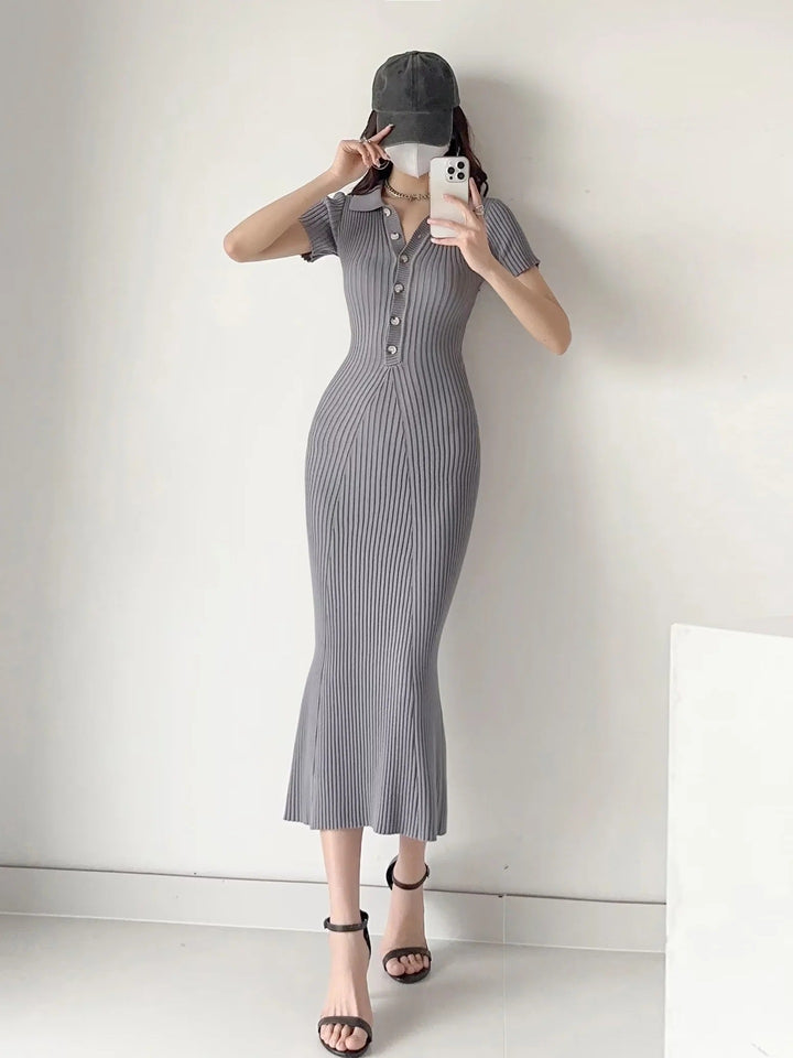 Damen figurbetontes Knielanges Strickkleid mit Polokragen und Knopfleiste Drune