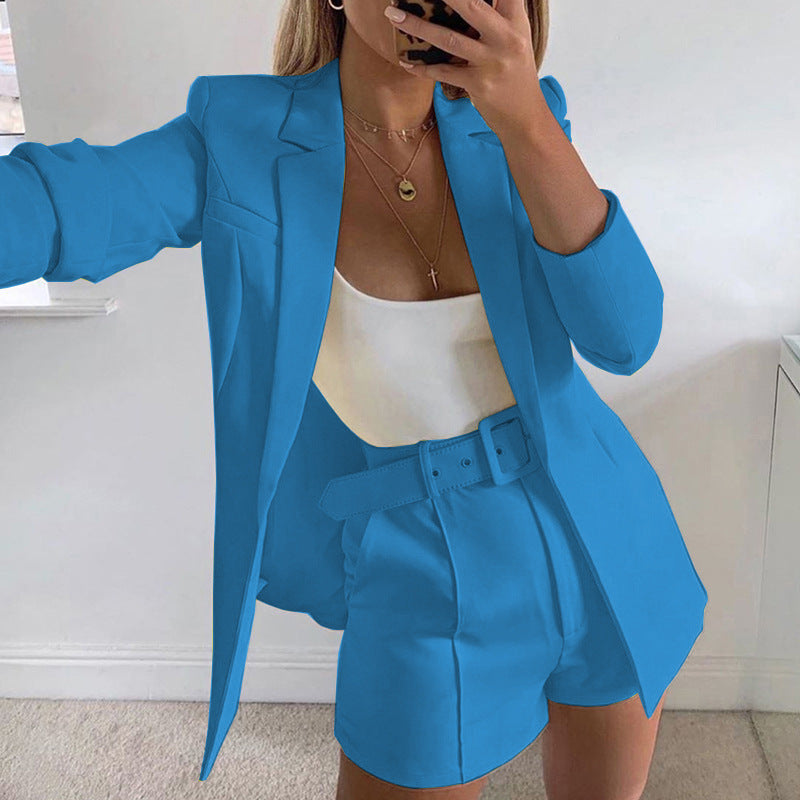 Damen Zweiteiliges maßgeschneidertes Blazer‑Set mit hochtaillierten Shorts und Gürtel Drune