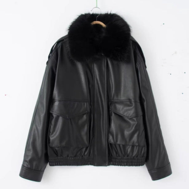 Damen Oversized Kunstleder-Bomberjacke mit kuscheligem Faux‑Fur‑Kragen und aufgesetzten Klappentaschen Drune