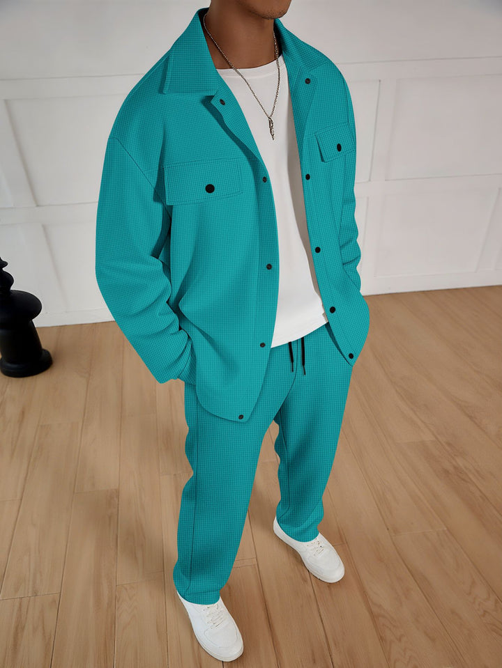 Herren zweiteiliges Overshirt-Lounge-Set mit aufgesetzten Klappentaschen, Kordelzug-Hose und feiner Waffelstruktur Drune