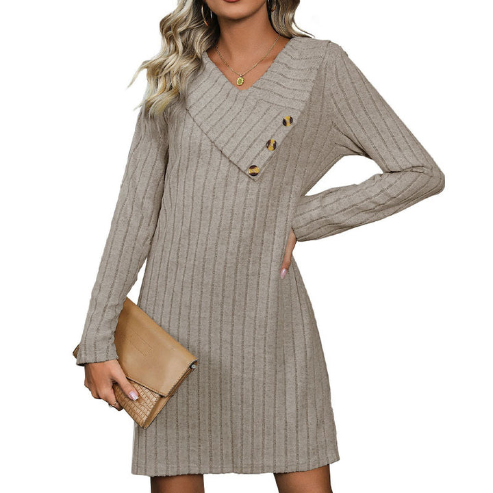 Damen Geripptes Strickkleid mit asymmetrischem V-Ausschnitt und Zierknopfleiste Drune
