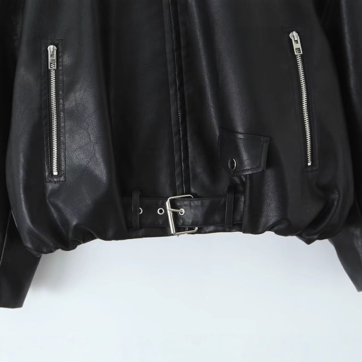 Damen Kunstlederjacke mit hohem Kragen und einzigartigem Design Drune