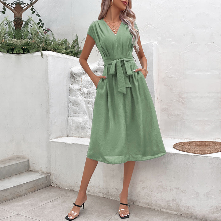 Damen Wickelkleid mit schönem V-Ausschnitt und taillierbarem Gürtel Drune