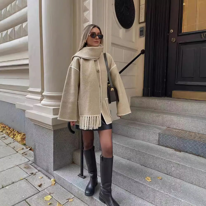 Damen Kuschelige Fleecejacke mit eleganten Fransen und Knopfdetail Drune