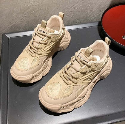Unisex auffällige Chunky-Sneaker mit atmungsaktivem Mesh-Obermaterial, gepolsterter Fersenkammer und profiliertem Plateau-Absatz Drune