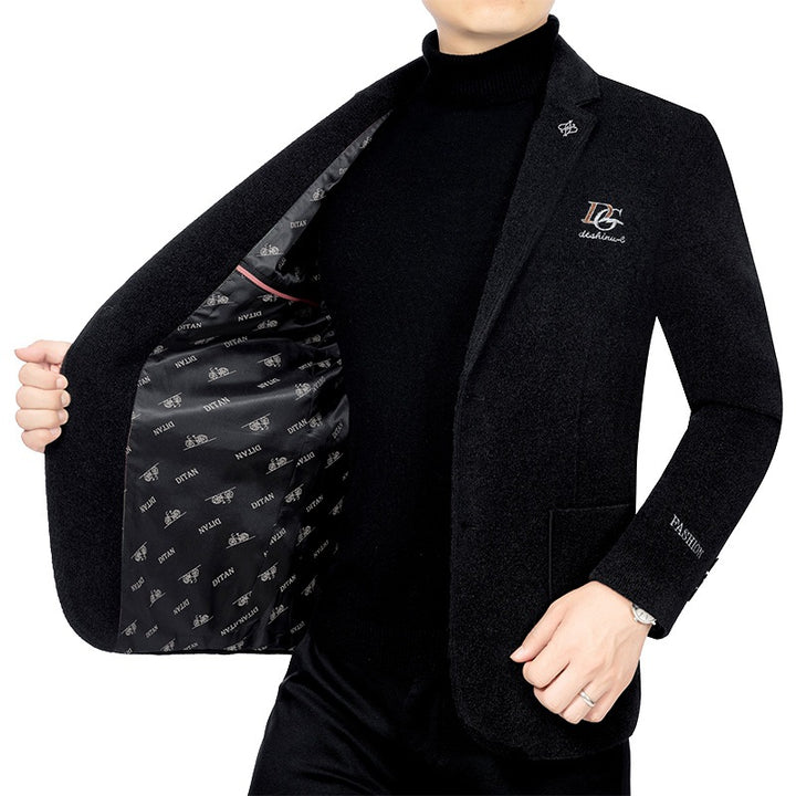 Herren Bouclé-Sakko mit kontrastierendem Satin-Innenfutter und Bruststickerei Drune