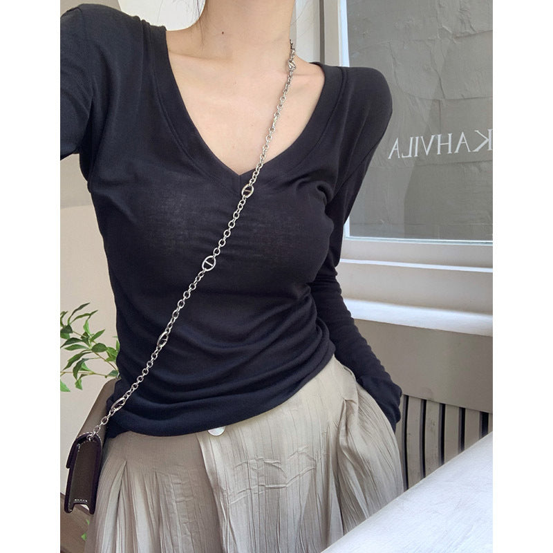 Damen Langarmshirt mit V-Ausschnitt und figurschmeichelnder Passform Drune