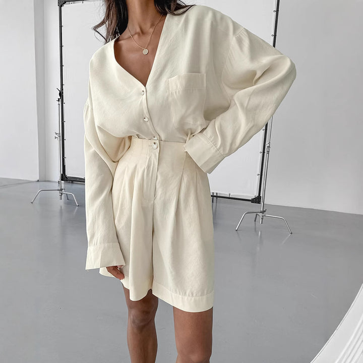 Damen bequemer Schlafanzug mit Knopfleiste und kurzen Hosen Drune