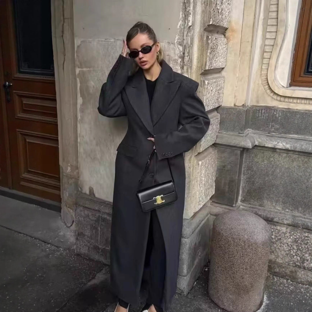 Damen Longline Wollmix-Mantel mit markantem Revers, taillierten Abnähern und Pattentaschen Drune
