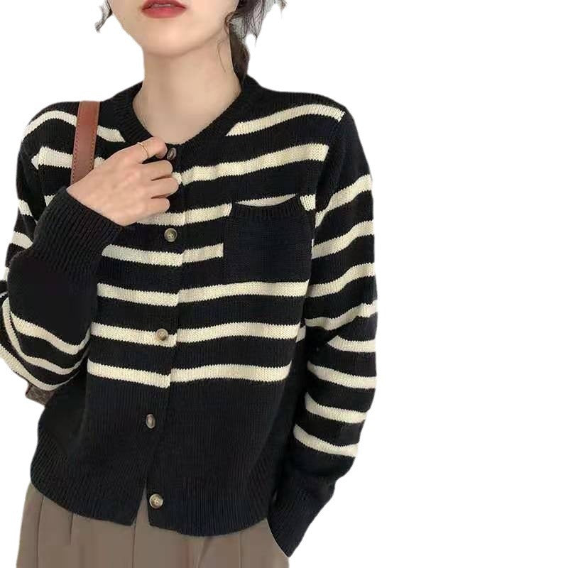 Damen gestreifte Strickjacke mit Knopfdetails und lässigem Schnitt Drune