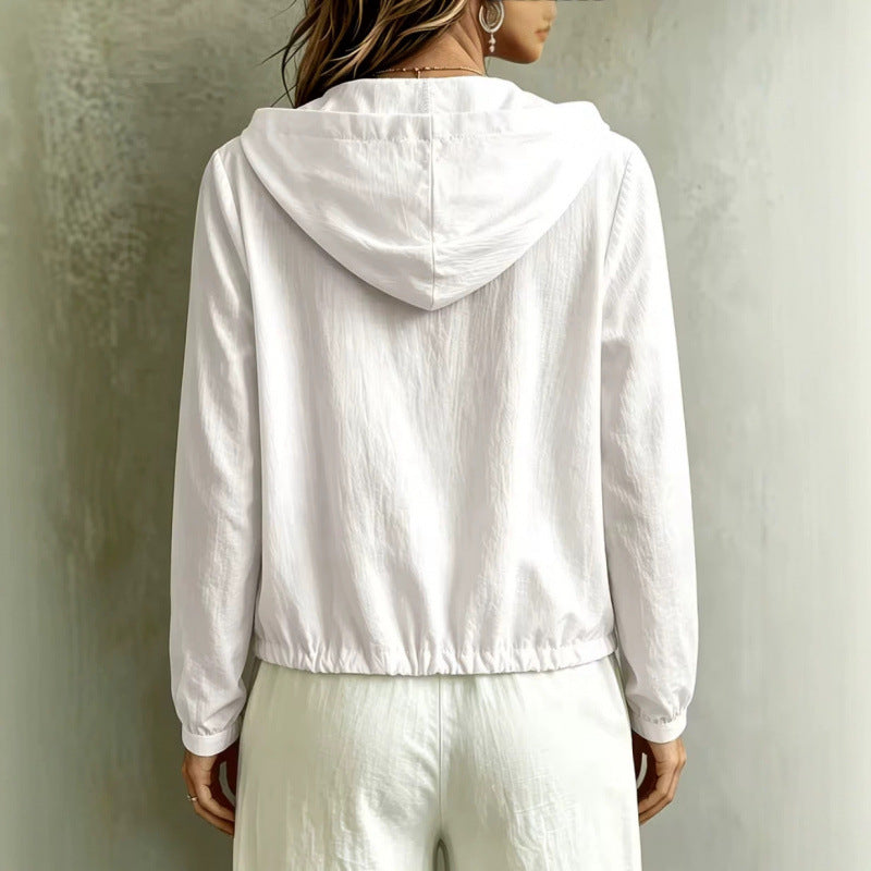 Damen Leichte Kapuzenbluse aus Baumwollcrinkle mit Knopfleiste und Tunnelzugsaum Drune