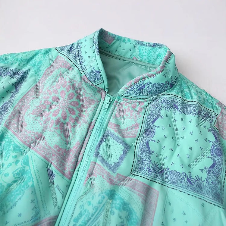 Damen nan gesteppte Bomberjacke mit Patchwork-Paisley, Stehkragen und elastischem Saum Drune