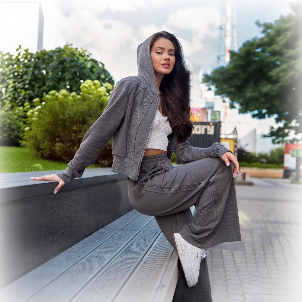 Damen Sportliches Loungewear-Set mit cropped Hoodie und bequemen Jogginghosen