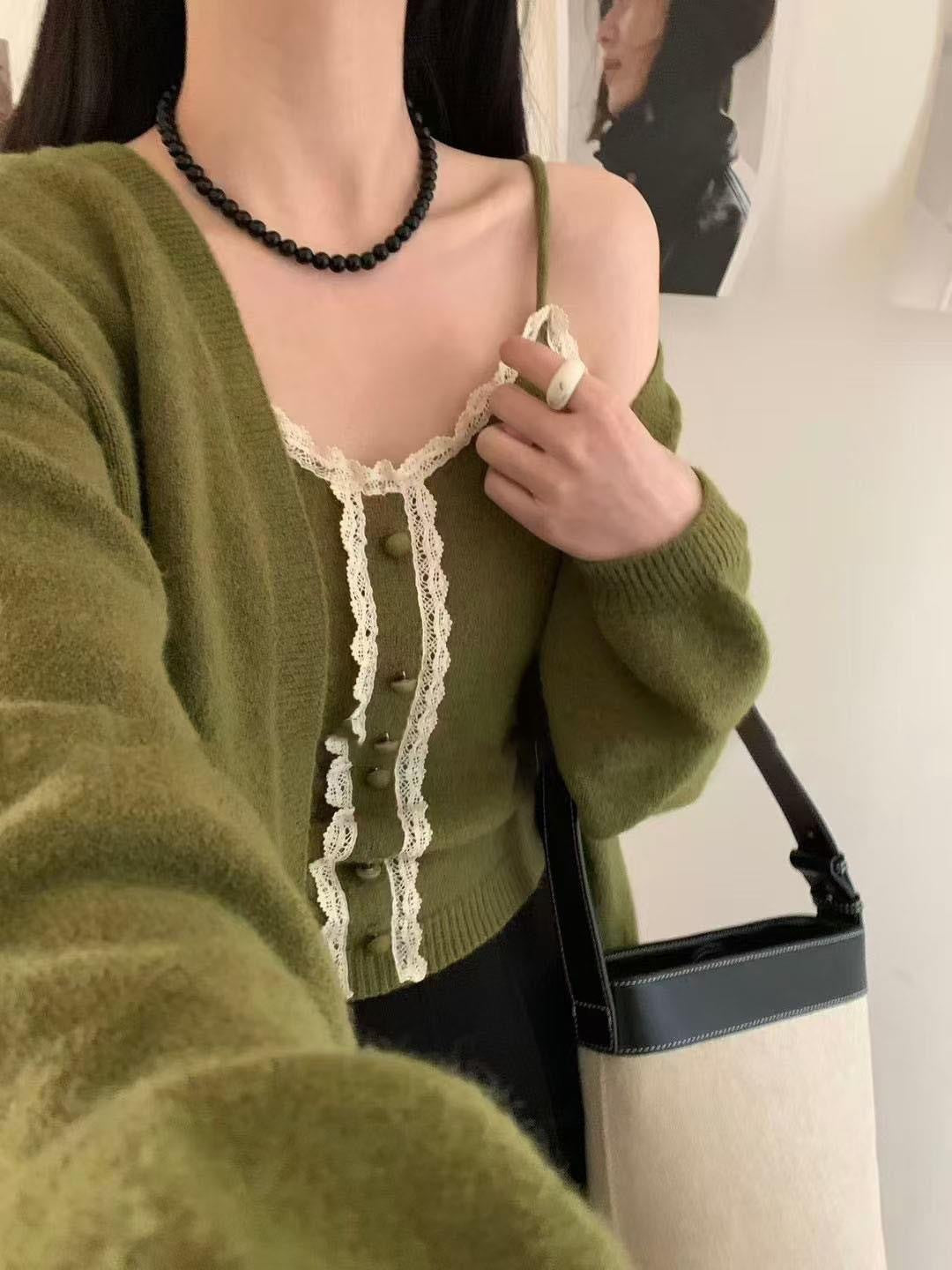 Damen Strickshirt mit romantischem Spitzenbesatz und lässigem Schnitt Drune