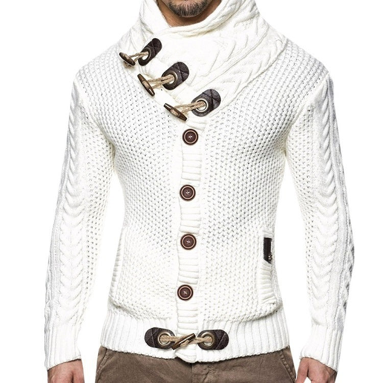 Herren nan grobgestrickter Cardigan mit Schalkragen, Knebelverschlüssen und Zopfmusterärmeln Drune