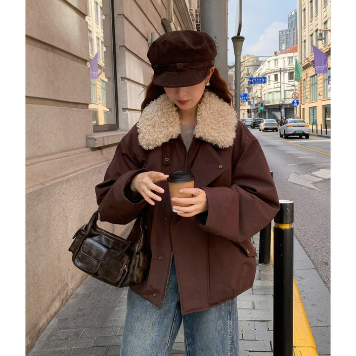 Damen Oversize-Kurzjacke mit Teddykragen und Pattentaschen Drune