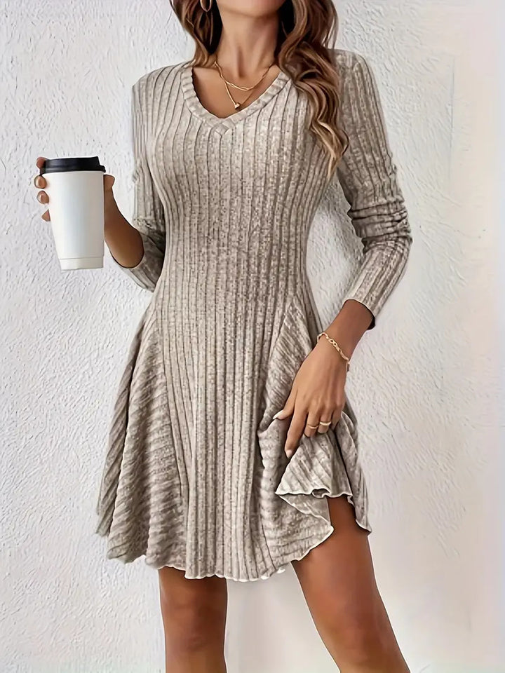 Damen Geripptes V-Ausschnitt-Minikleid mit ausgestelltem Rock und Eingrifftaschen Drune
