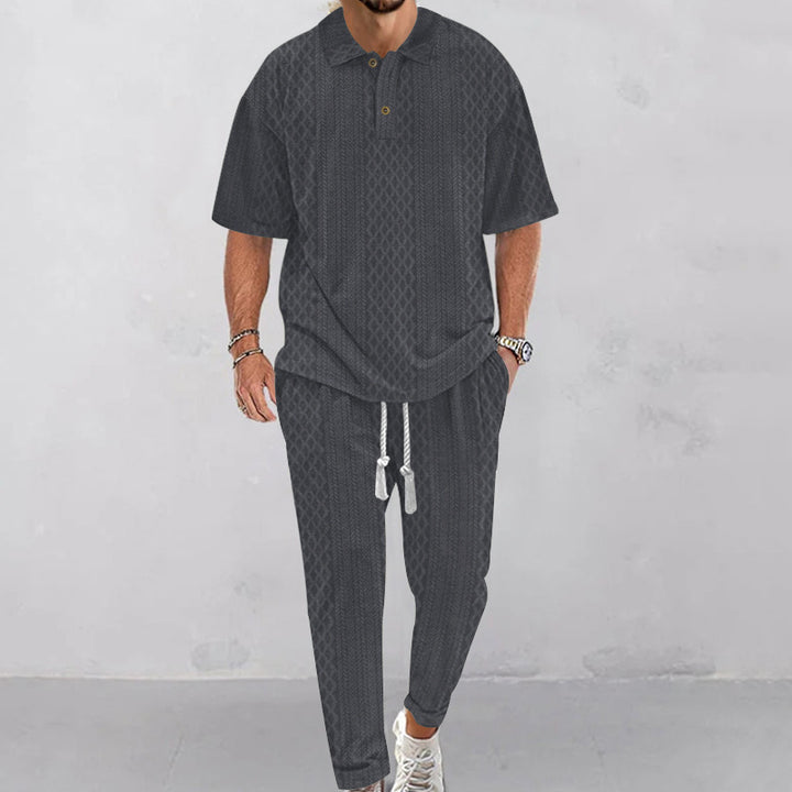 Herren gestricktes Freizeit-Set mit Polokragen und Tunnelzug-Jogginghose Drune