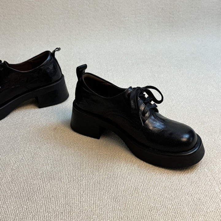Damen Klassische Schnürschuhe mit robustem Plateau und eleganter Lederoberfläche Drune