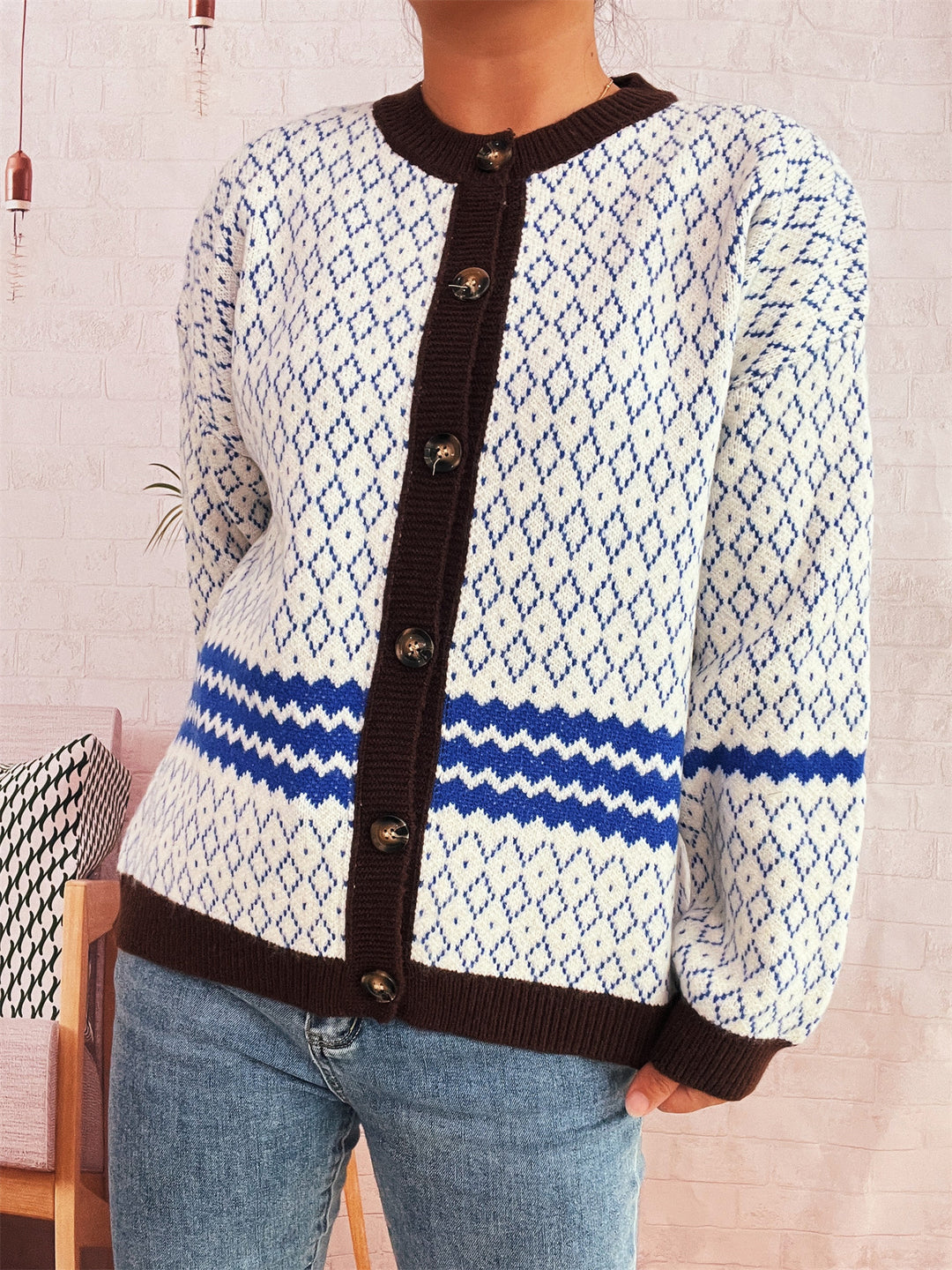 Damen Strickjacke mit geometrischem Muster und eleganten Knopfdetails Drune
