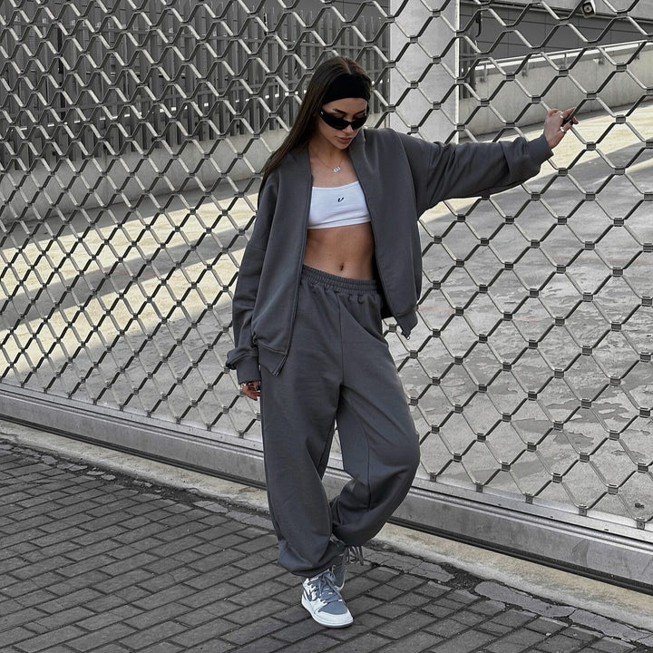 Damen Zip-Hoodie und Relax-Fit Jogginghose aus French-Terry mit elastischem Bund und Kängurutaschen Drune
