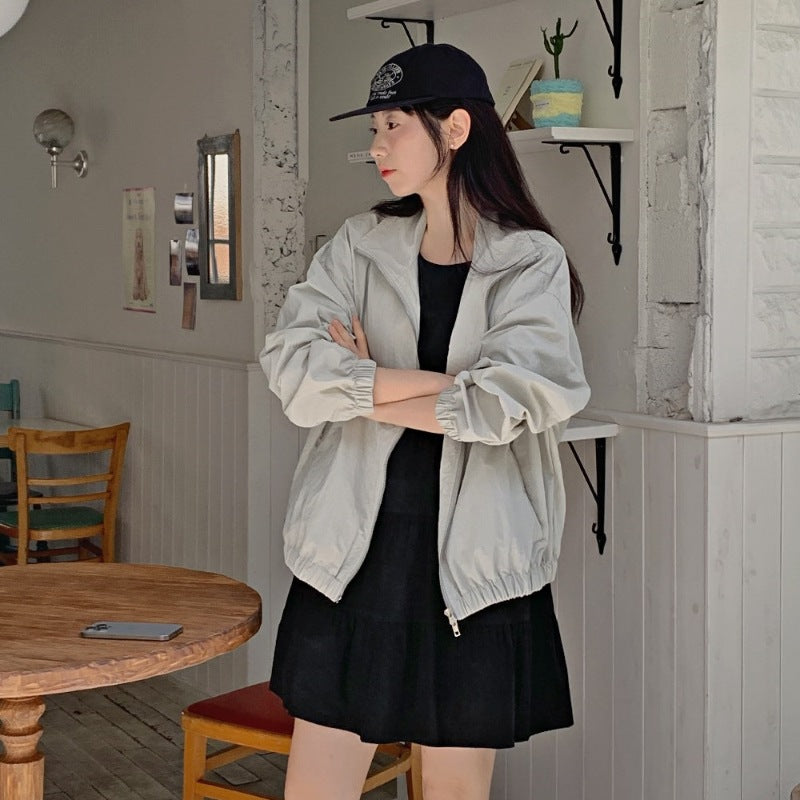 Damen sportliche Jacke mit leichtem Material und elastischen Bündchen Drune