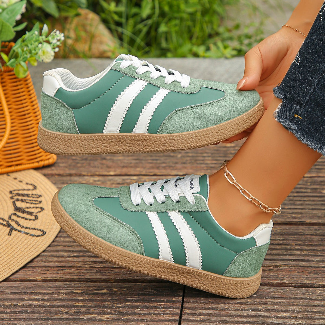 Damen Retro-Sneaker mit Velours-Overlays, Zierstreifen und profildetails Drune