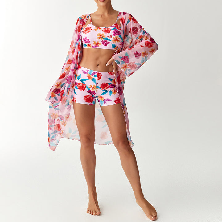 Damen Strandoutfit mit floralem Design und transparentem Kaftan Drune