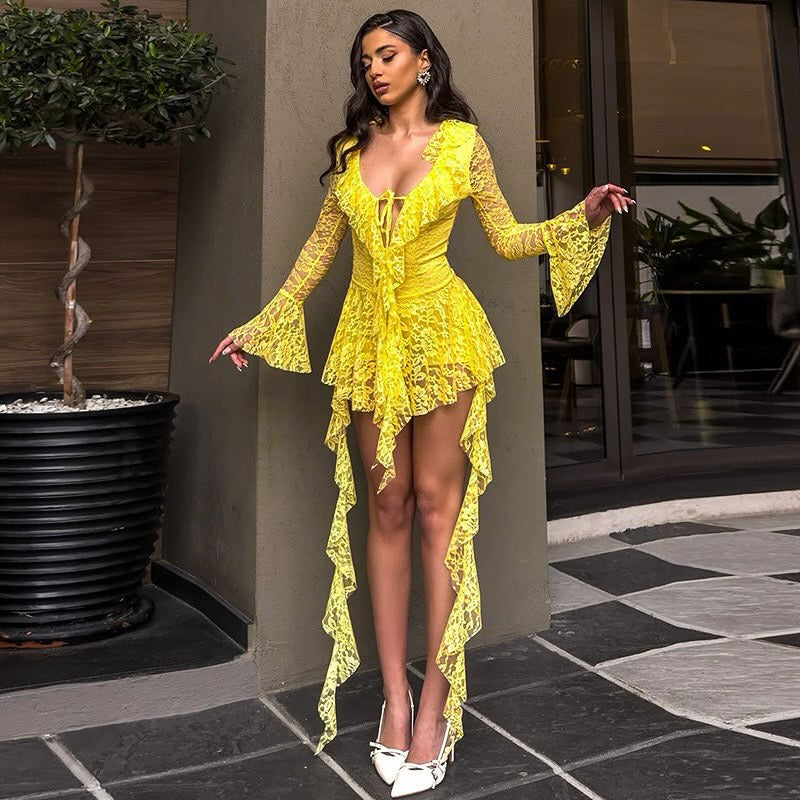 Damen Spitzenkleid mit voluminösen Rüschen Drune