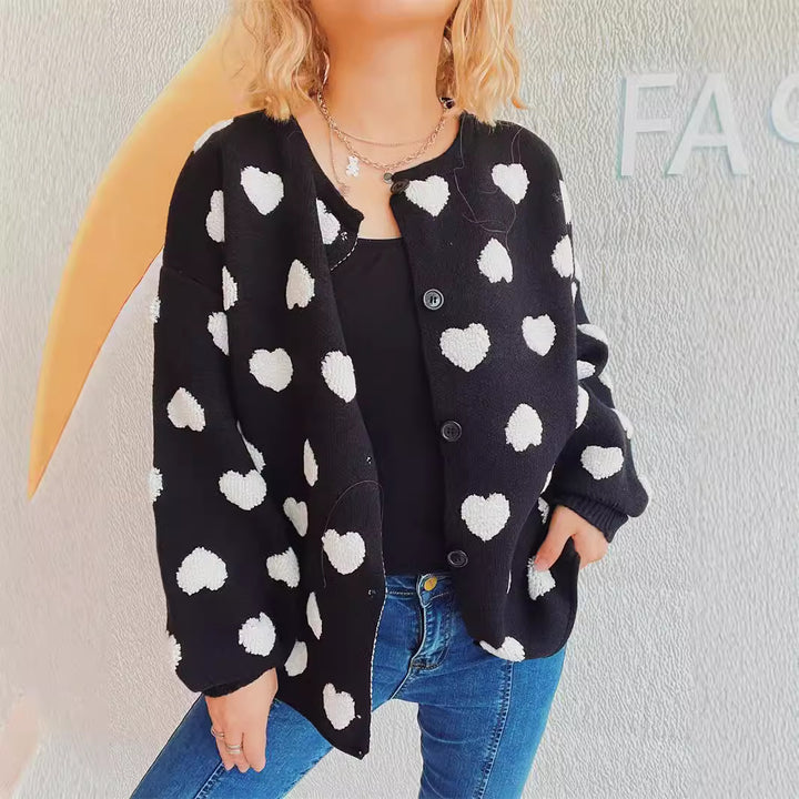 Damen Strickjacke mit Herzmotiv und Knopfdetails Drune