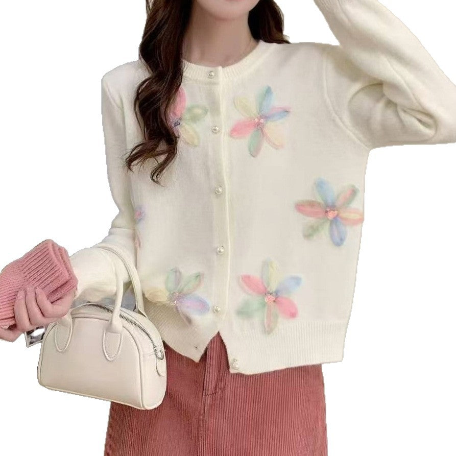 Damen Strickjacke mit floralen Stickereien und Knopfverschluss Drune