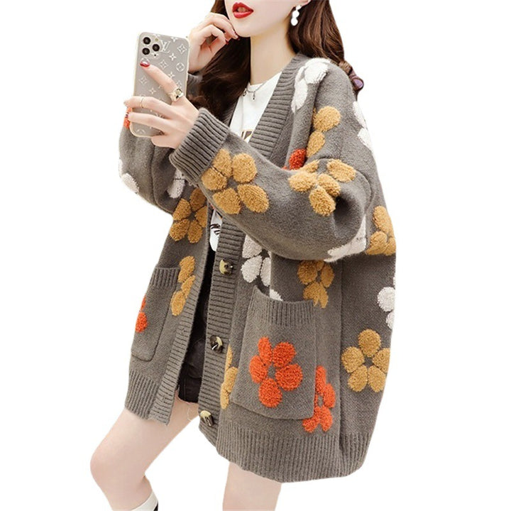 Damen Strickjacke mit floralen Applikationen und großen Taschen Drune