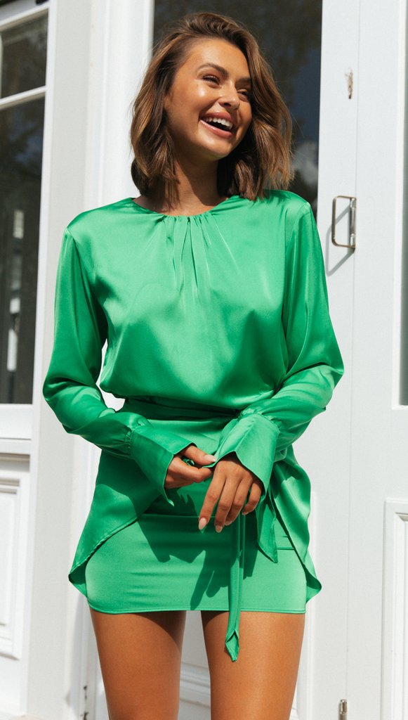 Damen Minikleid mit geschliffenem Taillenknoten und elegantem Langarmdesign Drune