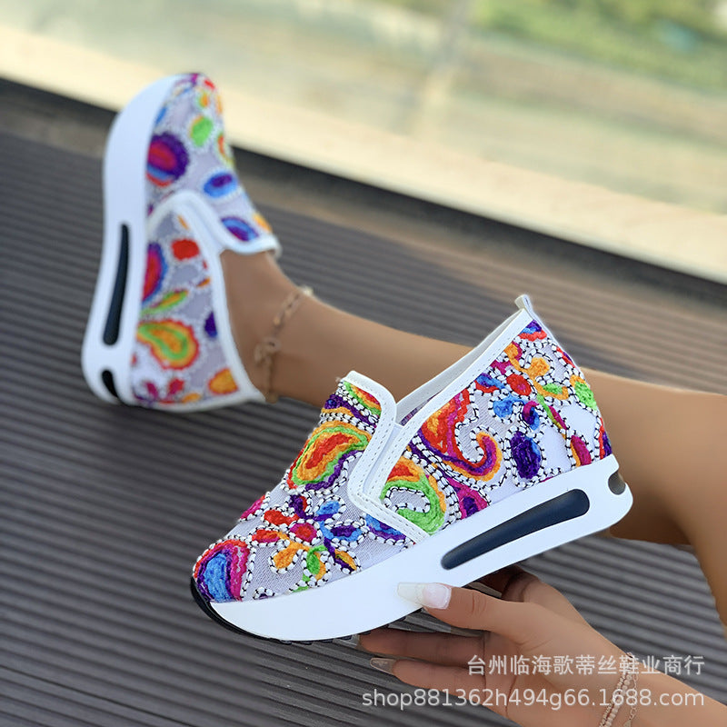 Damen modische Slip-On Sneakers mit buntem Stickdesign Drune