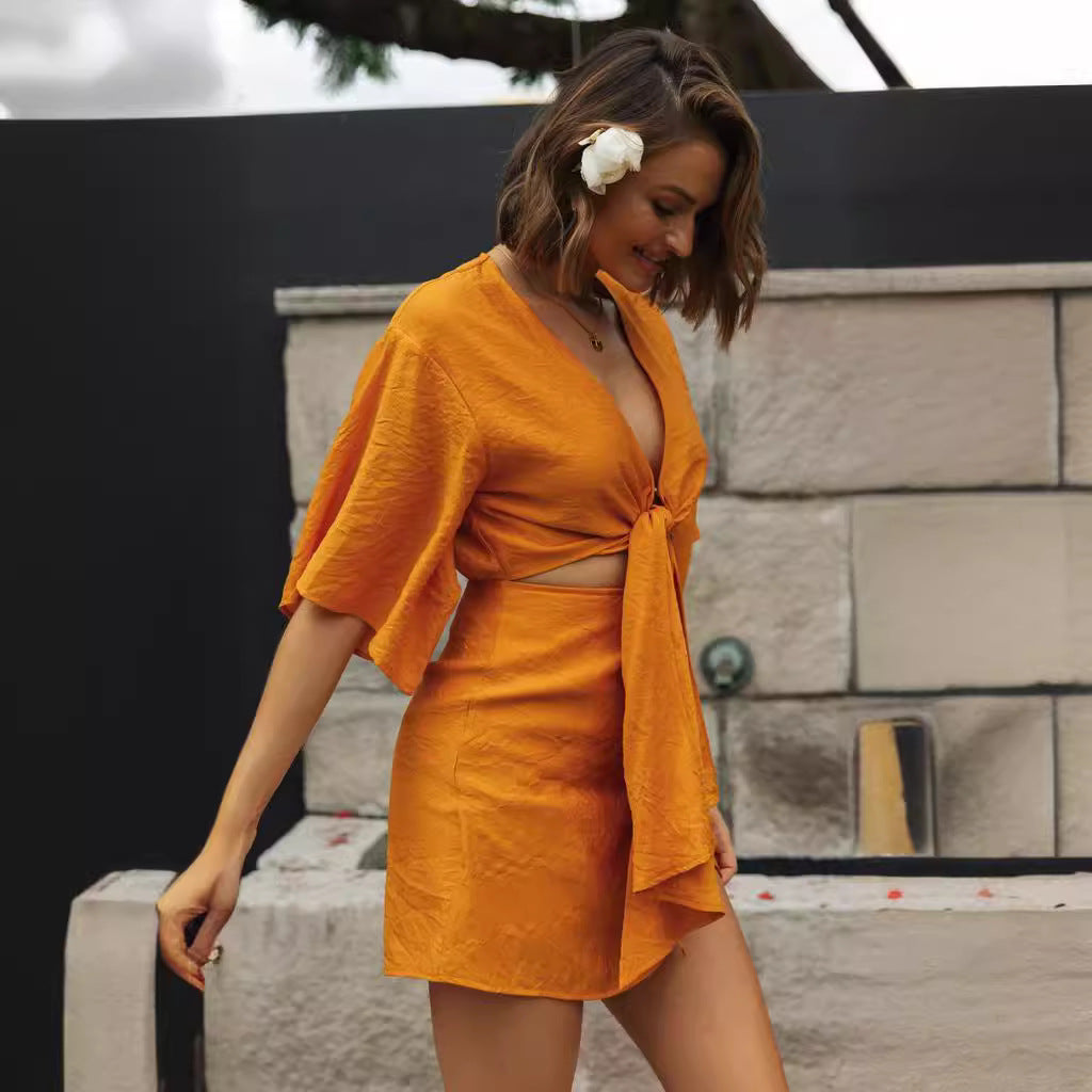 Damen Kurzarm-Kleid mit raffiniertem Knoten-Design und fließendem Stoff Drune