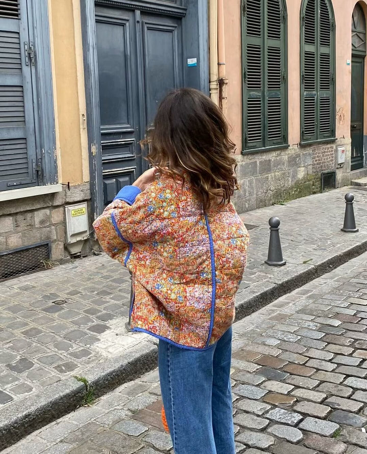 Damen 600+ gesteppte bestickte Taillengürtel‑Jacke mit floralem Muster und Stehkragen Drune