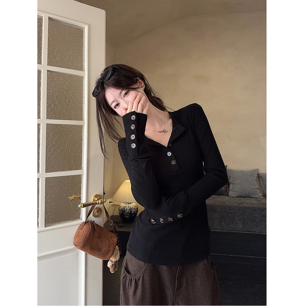 Damen Langarmshirt mit dekorativen Knopfdetails Drune