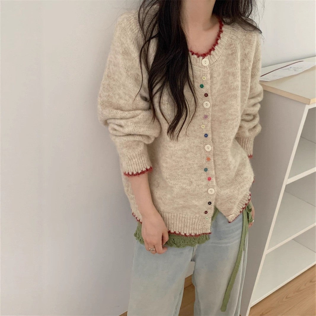 Damen Strickjacke mit bunten Knopfdetails und weich fließendem Design Drune