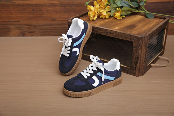 Damen niedrige Retro‑Sneaker aus Velours‑ und Textilmix mit profiliertem Gumsohle Drune