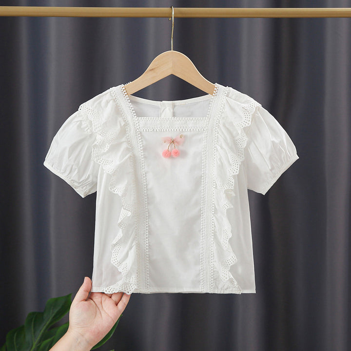 Mädchen Bluse mit verspieltem Rüschendesign und kunstvoller Häkelverzierung Drune