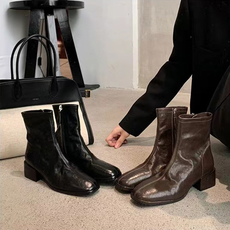 Damen Glattleder-Stiefelette mit schlanker Socken-Passform, innenliegendem Reißverschluss und sculpted Blockabsatz Drune