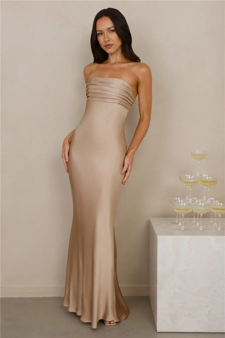 Damen Elegantes trägerloses Maxikleid mit schimmerndem Satin und figurbetontem Schnitt Drune