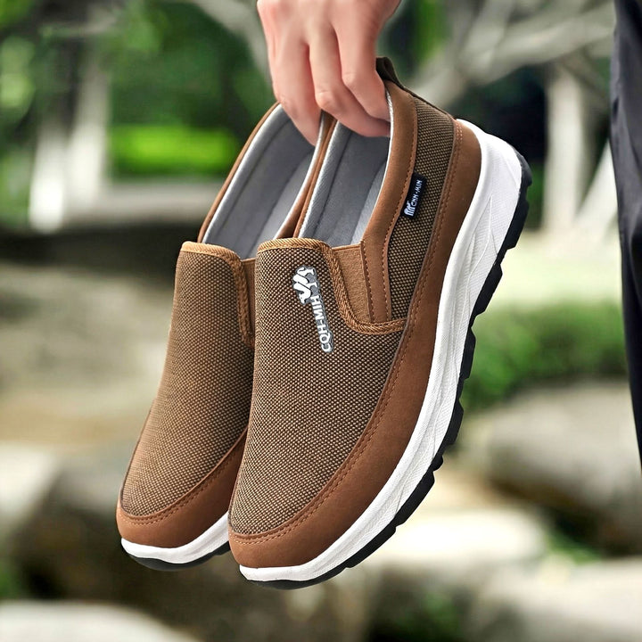 Herren nan gepolsterter Slip-On Komfort-Sneaker mit elastischem Einstieg, stoßdämpfender EVA-Plateausohle und herausnehmbarem Komfortfußbett Drune