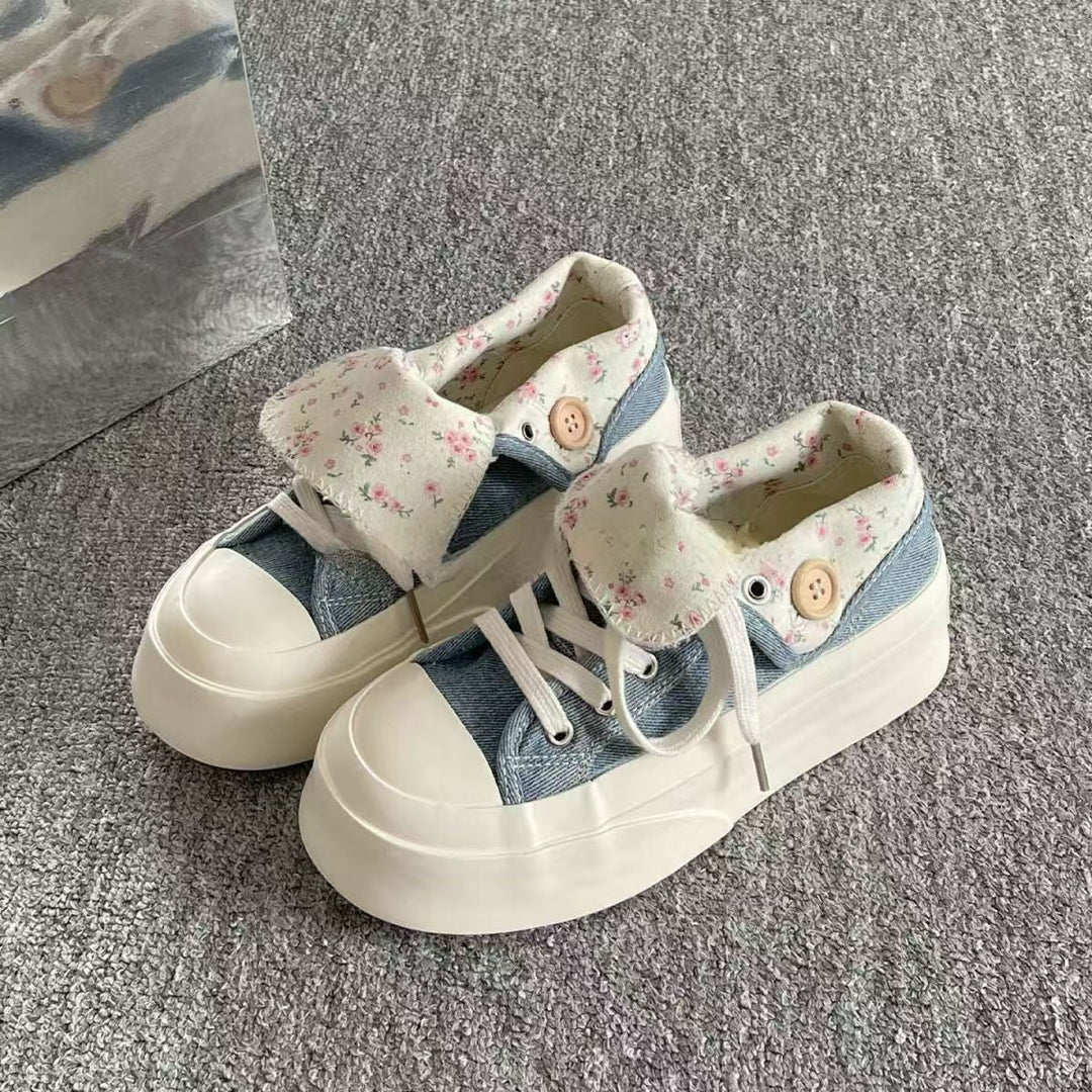 Damen Sneakers mit modischer Knopf-Details und innovativer Gummisohle Drune
