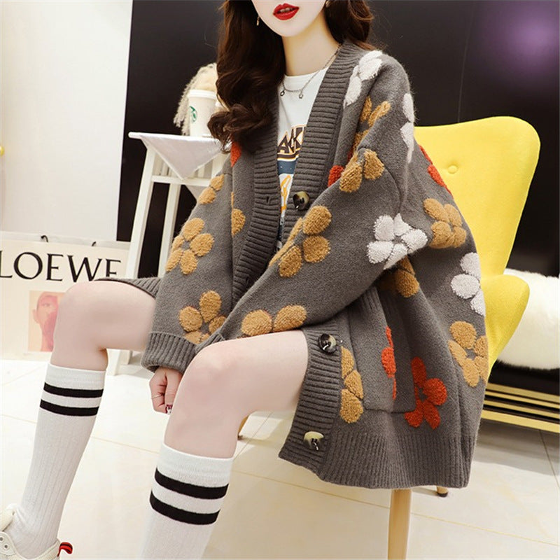 Damen Strickjacke mit floralen Applikationen und großen Taschen Drune