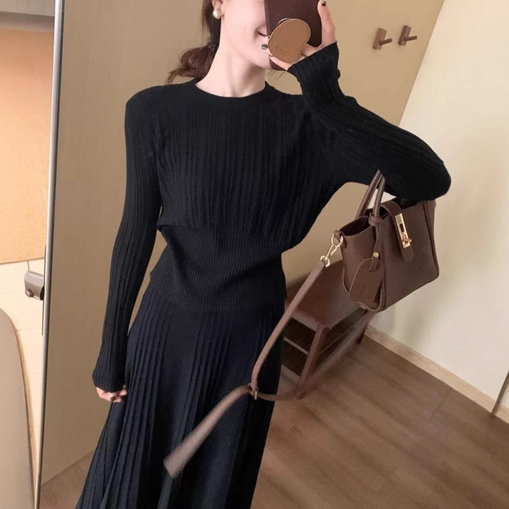 Damen elegantes Strickkleid mit plissierten Details Drune