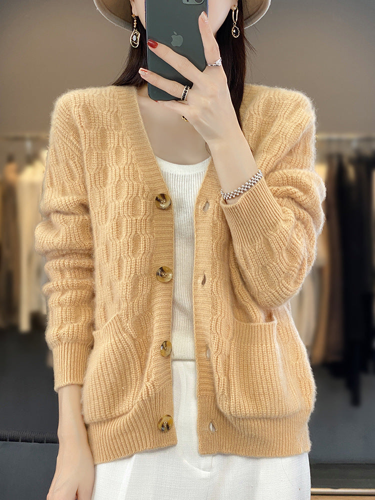 Damen Weicher Angora‑Look Zopfmuster-Cardigan mit V‑Ausschnitt und aufgesetzten Taschen Drune