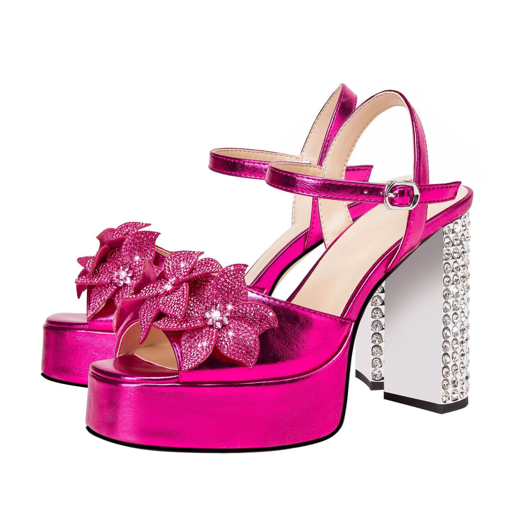 Femme Chunky Platform Sandalen mit dekorativen floralem Akzenten und rhinestone-besetztem Absatz Drune