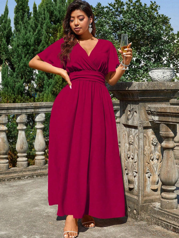 Damen Maxikleid mit tiefem V-Ausschnitt und tailliertem Schnitt Drune