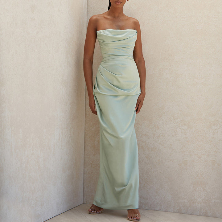 Damen nan luxuriöses Satin-Abendkleid mit drapiertem Bustier taillierten Drapierungen und schlanker Säulensilhouette Drune